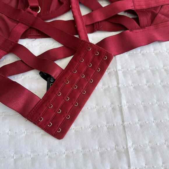 Torrid Curve Plus Size 4 Red Overt Strappy Mesh Bra Longline Bralette - Picture 10 of 11